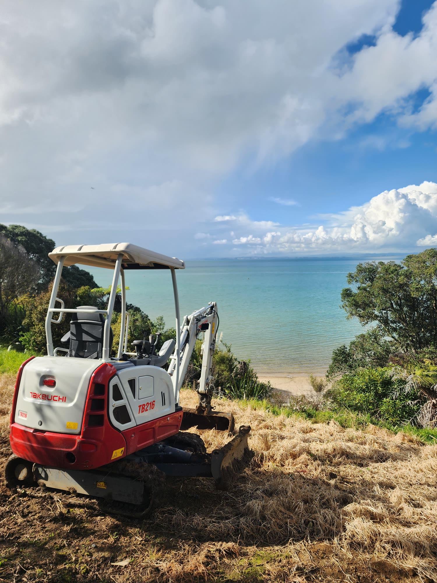 Earthworks and machinery: earthworks photo 04