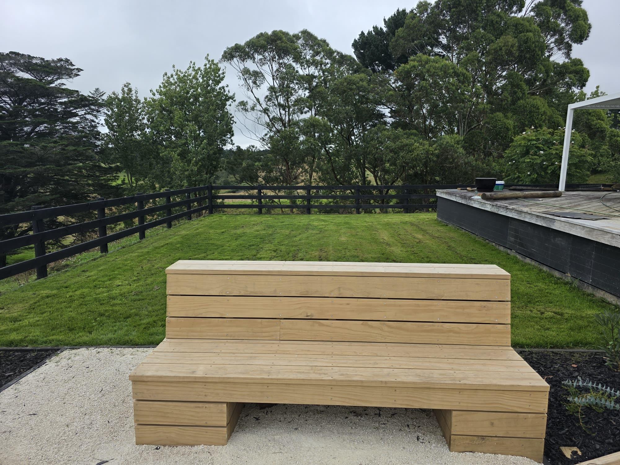 Property showcase reference images: finished landscape reference photo 01