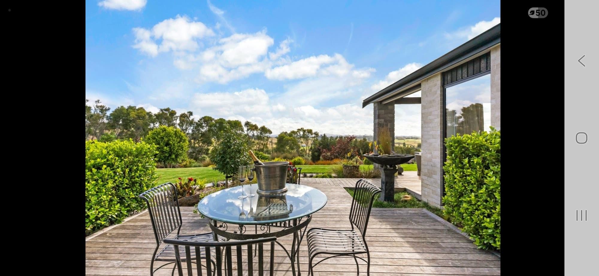 Property showcase reference images: finished landscape reference photo 17