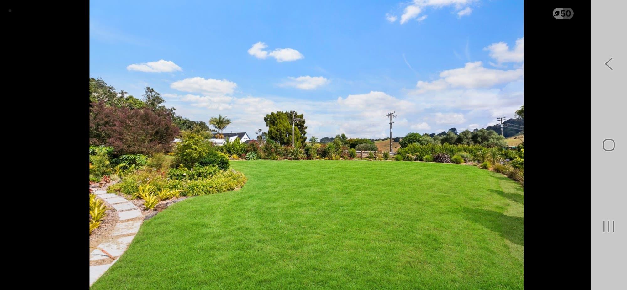 Property showcase reference images: finished landscape reference photo 20